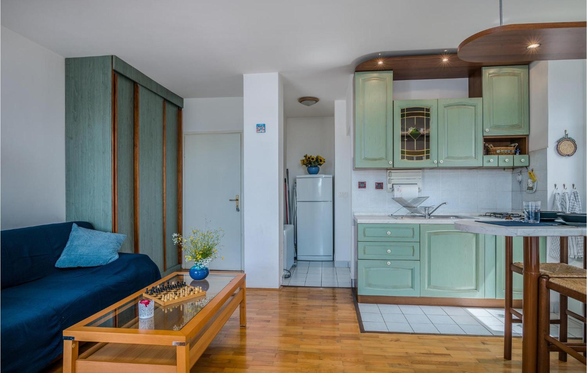 Amazing Apartment In Krk With Kitchen Krk Town Exteriér fotografie