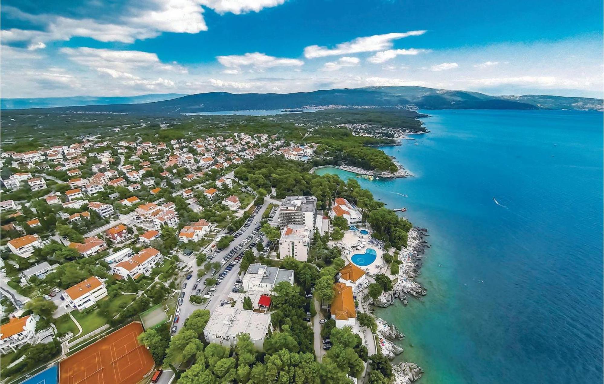 Amazing Apartment In Krk With Kitchen Krk Town Exteriér fotografie